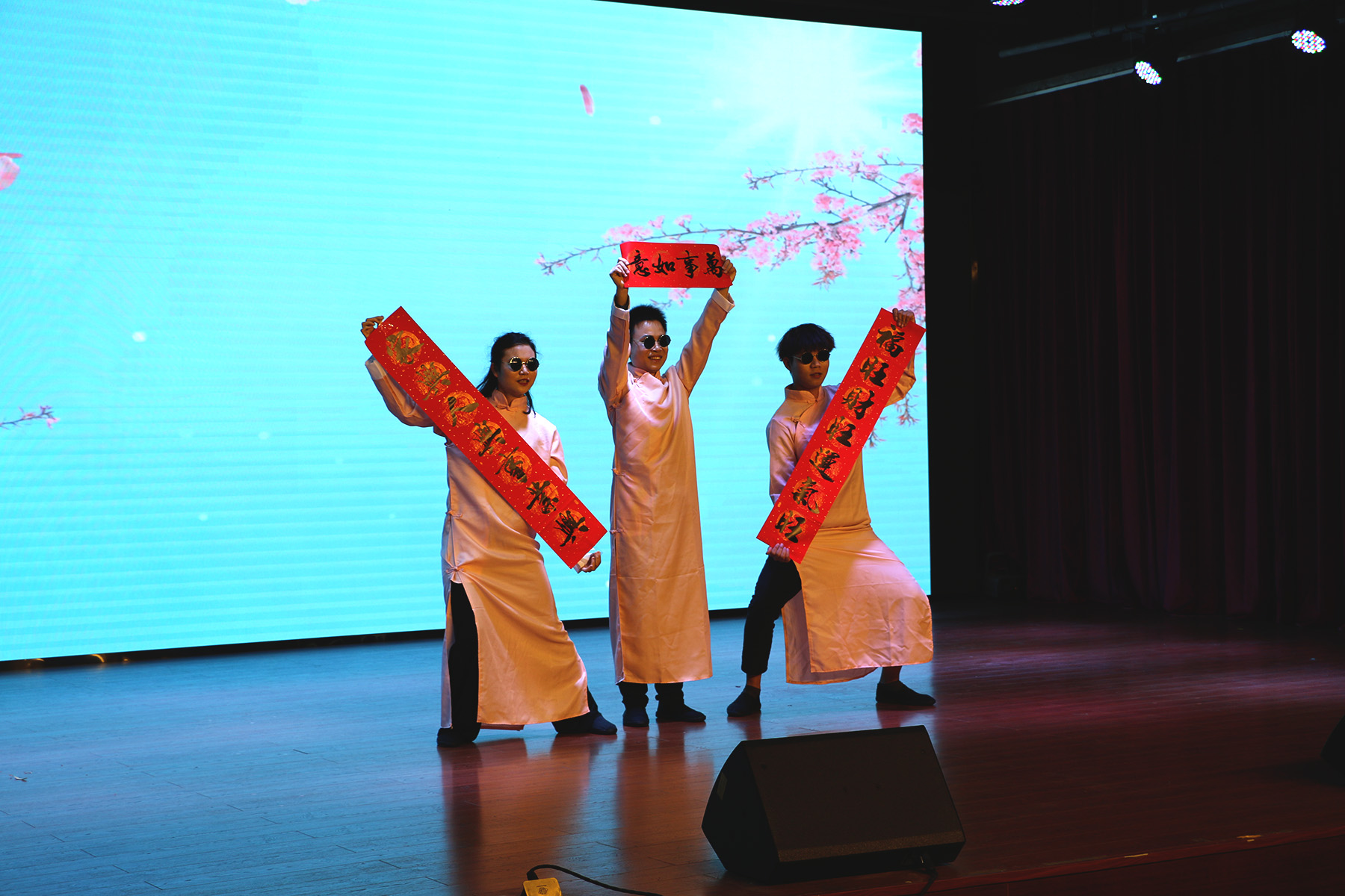 2021年贝博BB(中国)有限公司官网化学迎新联欢晚会-《桃花朵朵开》
